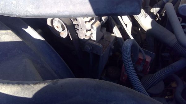 2003 Cadillac Escalade Power Steering Pump With Mount Bracket Oem 6.0L — photo 2