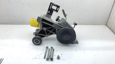2003 Cadillac Escalade Power Steering Pump With Mount Bracket Oem 6.0L