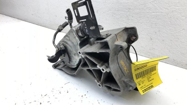 2003 Cadillac Escalade Power Steering Pump With Mount Bracket Oem 6.0L — photo 8