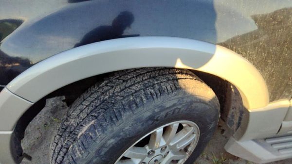 07-17 Ford Expedition Driver Left Front Wheel Flare Moulding Oem Fender Ua Black — photo 1