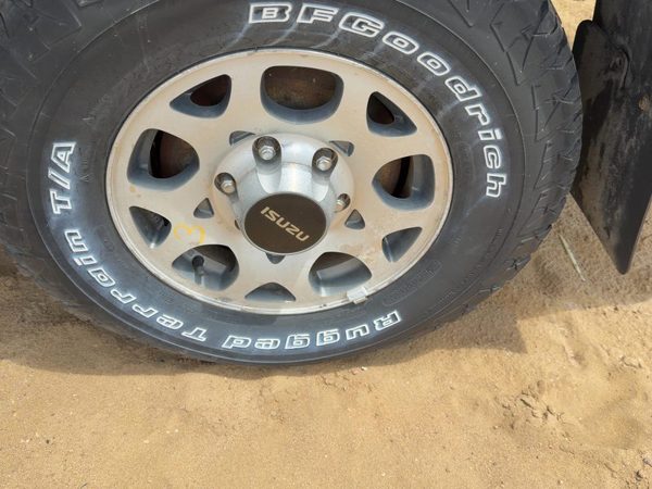 1998-1999 Isuzu Rodeo 15" Aluminum Wheel Oem Factory Rim #3 8971249442 — photo 2