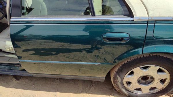1999 Cadillac Seville Rear Door LH Green — photo 4