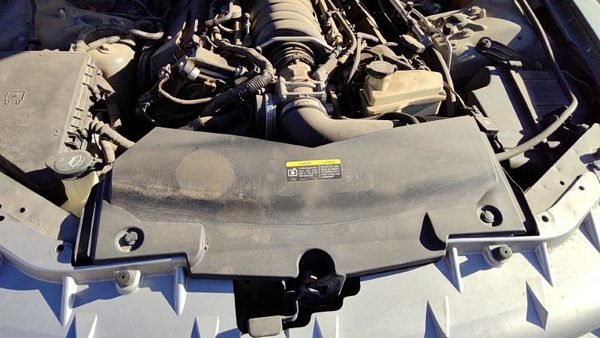 2005-2011 Cadillac Sts Top Plastic Cover Above Radiator Support Sight Shield Oem — photo 2