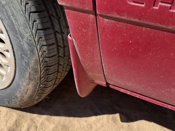 1996-2000 Chrysler Town & Country Driver Left Front Mud Flap — photo 2