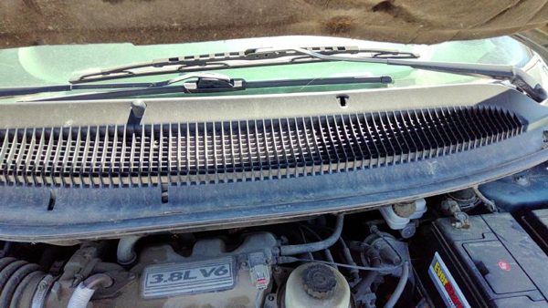 03-07 Dodge Caravan Windshield Wiper Cowl Vent Trim Panel Oem Cover — photo 3