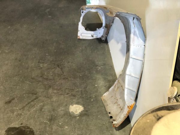 1971 Datsun 240Z Fender RH Been Cut For Flare — photo 6