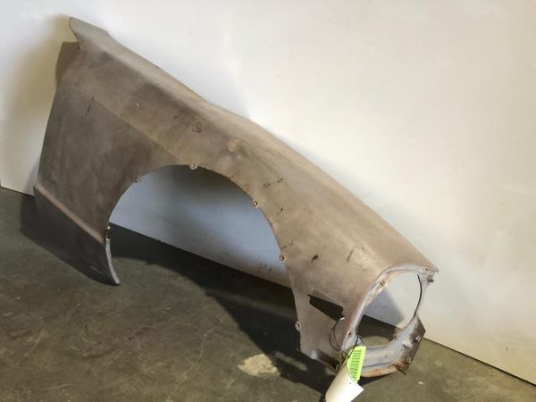 1971 Datsun 240Z Fender RH Been Cut For Flare — photo 2