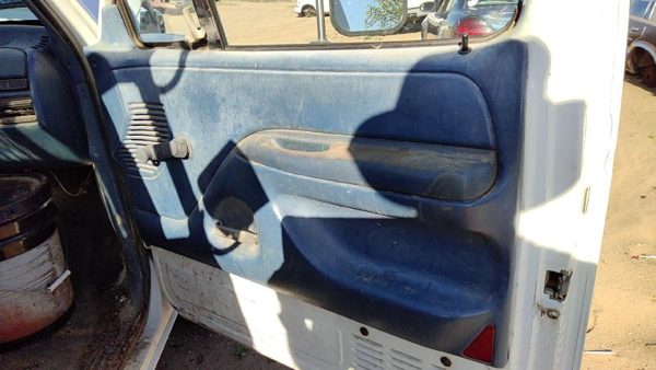95-97 Ford F350 Passenger Right Front Inside Door Trim Panel Manual Window Blue — photo 2