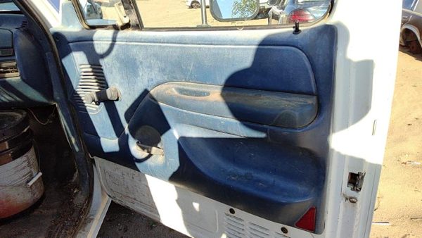95-97 Ford F350 Passenger Right Front Inside Door Trim Panel Manual Window Blue — photo 1