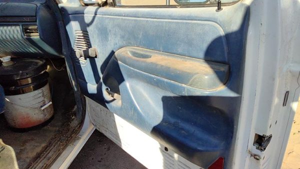 95-97 Ford F350 Passenger Right Front Inside Door Trim Panel Manual Window Blue — photo 5