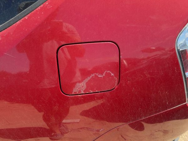 2004-2009 Fuel Tank Door With Hinge Gas Lid Oem Filler Rear 5-Door Hatchback — photo 1