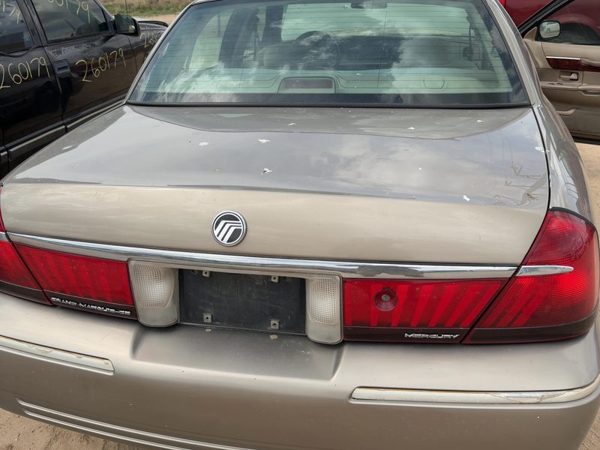 2002 Mercury Grand Marquis Trunk/decklid/hatch/tailgate Arizona Beige Aq — photo 4