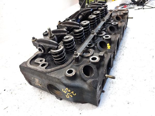 1996 Isuzu Npr Cylinder Head Assembly Oem 4Bd2 3.9L — photo 11