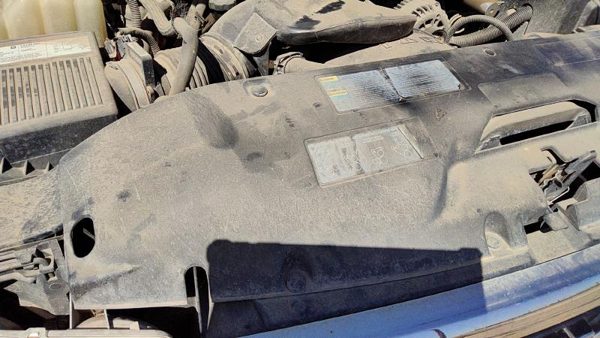 2005 GMC Sierra Radiator Support — photo 2