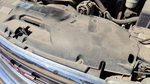 2005 GMC Sierra Radiator Support — photo 6