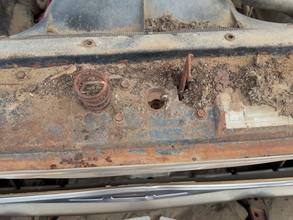 1973-1980 Chevy Silverado C20 Hood Latch Assembly With Bracket Oem 14003002 — photo 2