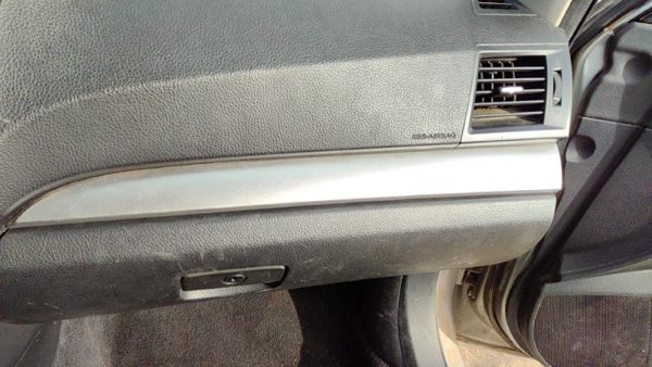 2010-2014 Subaru Legacy Outback Passenger Dash Trim Silver Bezel Oem — photo 1