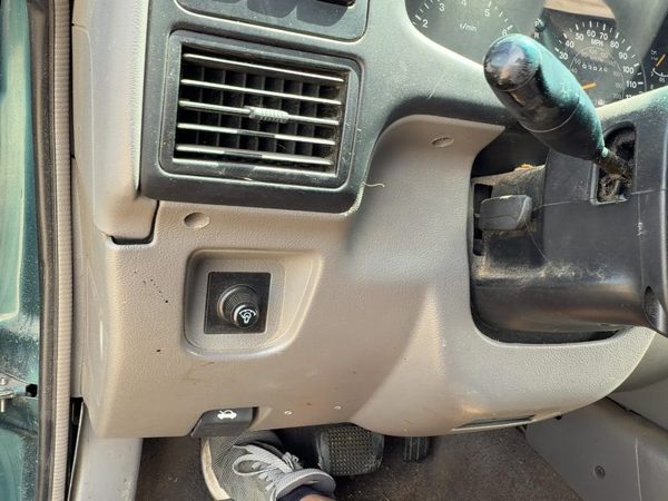 95-97 Isuzu Rodeo Lower Dash Under Column Knee Bolster Trim Panel Oem Gray 160 — photo 4