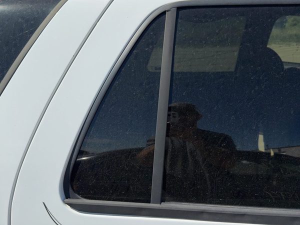95-05 S10 Blazer Passenger Right Rear Vent Window Back Door Glass With Frame Oem — photo 3