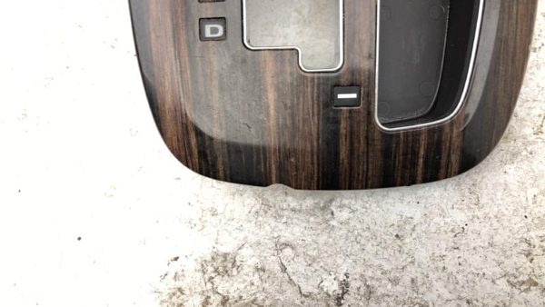 2010-2012 Hyundai Santa Floor Shifter Bezel Console Trim Oem — photo 5