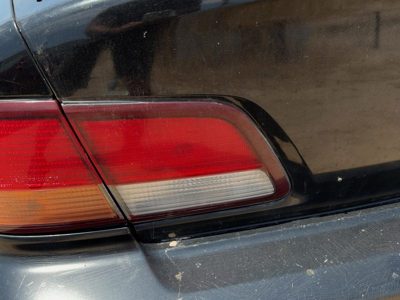 1997-1999 Nissan Maxima Driver Left Inner Tail Light Brake Lamp Oem Rear