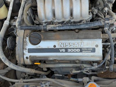 1998 Nissan Maxima Front Valve Cover Oem 3.0L