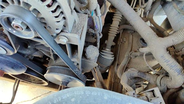2010 Chevy Tahoe Power Steering Pump/motor 5.3L — photo 2
