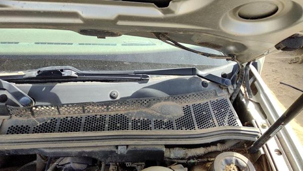 1993-2002 Vw Cabrio Convertible Driver Left Windshield Wiper Arm Oem Blade Lever — photo 2