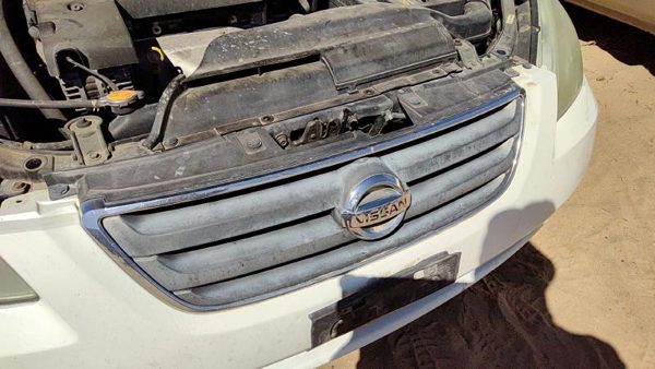 2002-2004 Nissan Altima Front Grille Assembly Oem 620708J100 — photo 4