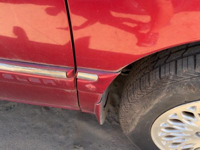 96-00 Town & Country Passenger Right Moulding Fender Strip Candy Apple Red Ph2