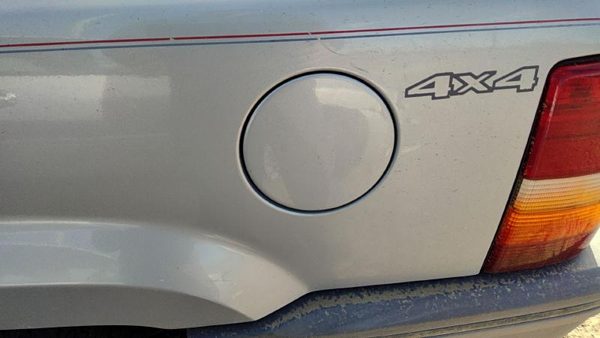 93-95 Jeep Grand Cherokee Fuel Tank Door With Hinge Gas Lid Oem Filler Silver — photo 2