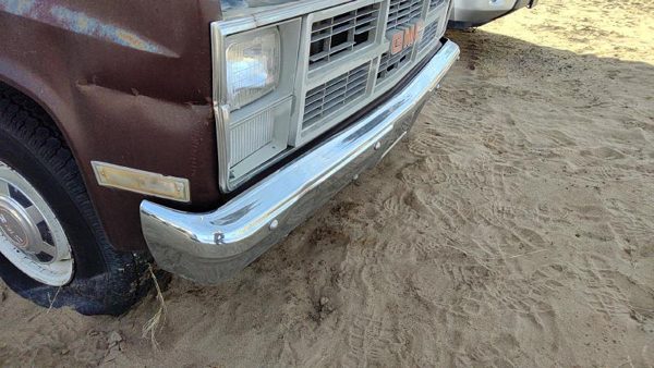 1983-1991 Gmc Sierra C3500 Front Bumper Assembly With Brackets Oem Chrome Bent — photo 7