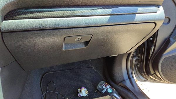 15-16 Subaru Wrx Glove Box Assembly Complete Door With Latch Cbl30 Carbon Black — photo 1