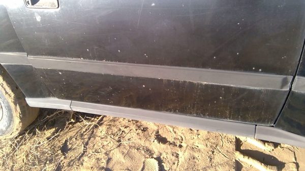 1996 Geo Tracker Passenger Right Front Moulding From Door Oem Trim Strip Black — photo 2