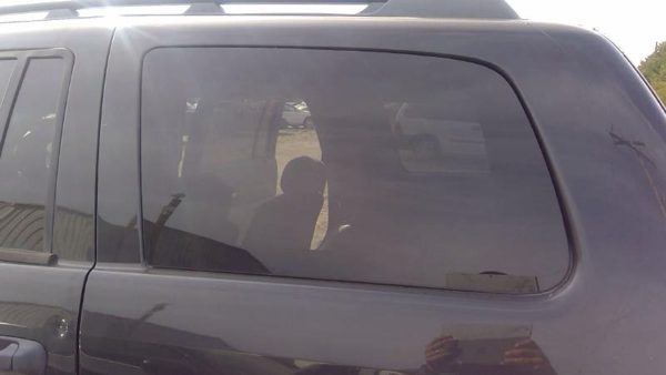 2004-2009 Dodge Durango Driver Left Rear Quarter Glass Back Side Window Oem — photo 2