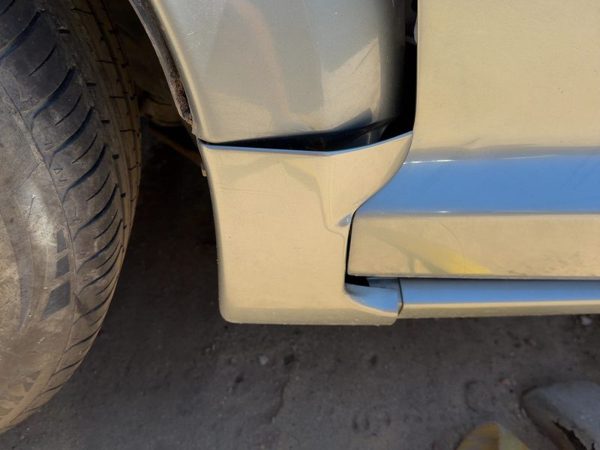 06-12 Eclipse Driver Left Moulding From Fender Oem Trim Strip Hatchback Silver — photo 2