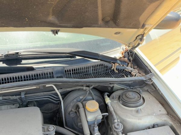 2006 Subaru Legacy Outback Windshield Wiper Cowl Vent Trim Panel Cover OEM — photo 4