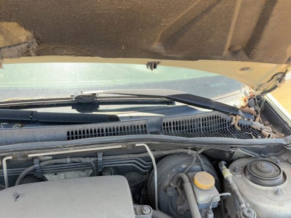 2006 Subaru Legacy Outback Windshield Wiper Cowl Vent Trim Panel Cover OEM — photo 2