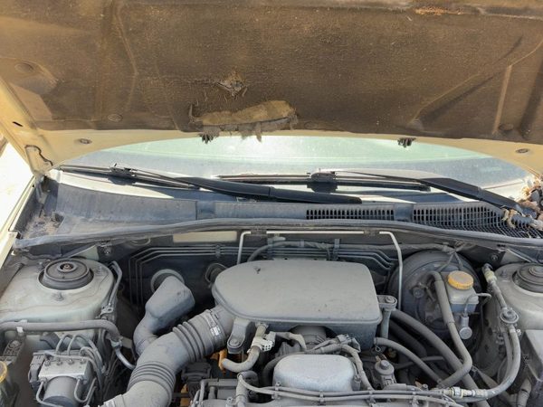 2006 Subaru Legacy Outback Windshield Wiper Cowl Vent Trim Panel Cover OEM — photo 1
