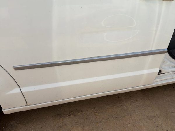 10 Town & Country Passenger Right Rear Moulding From Door Oem Back Trim Strip — photo 1