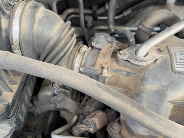 2008-2010 Chrysler Town & Country Throttle Body Valve Oem With Sensors 3.8L — photo 1
