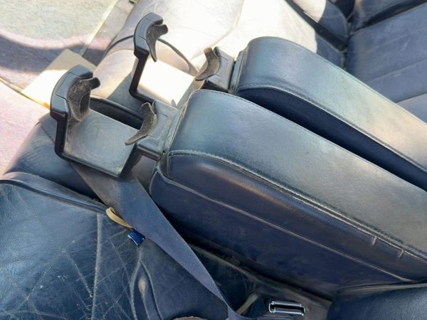 1990-1997 Lincoln Town Car Driver Left Front Arm Rest Side Seat Oem Blue Dp — photo 3