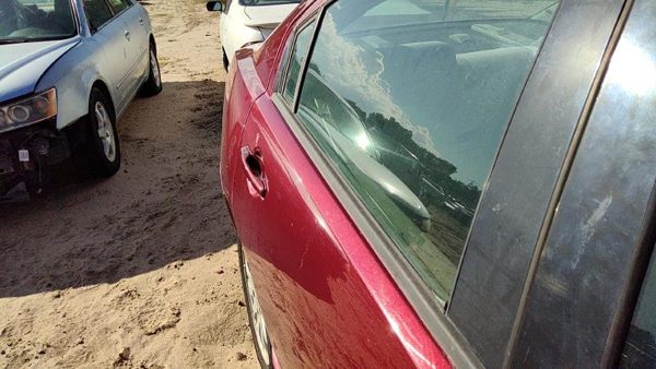 2006 Mitsubishi Galant Rear Door RH P06 Ultra Red Pearl — photo 2