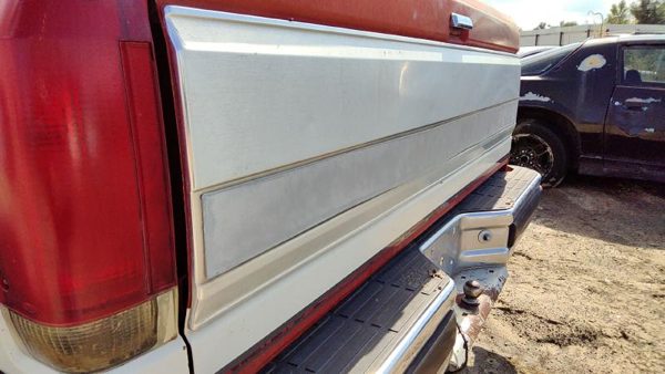 1988 Ford F150 Tail Finish Panel — photo 2