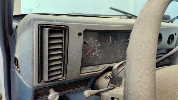 1992-1996 Gmc Van 3500 Trim Bezel Around Speedometer Oem Dash Surround Panel — photo 5