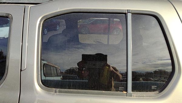2000-2004 Nissan Xterra Driver Left Rear Side Window Door Glass Oem Back — photo 2