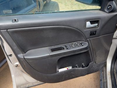 07 Fivehundred Driver Left Front Door Trim Panel With Master Switch Black Hw