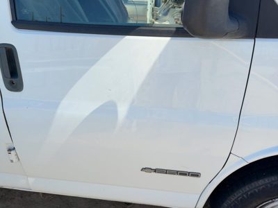 2000 Chevy Express 2500 Front Door RH White 50U