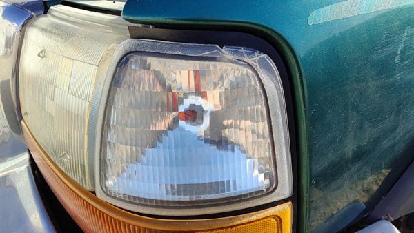 1998 Ford Ranger Fog/mark/park/turn Light/lamp LH Crack F87Z13201BA — photo 2