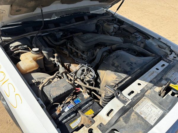 1994 Lincoln Town Car — vehicle photo 6